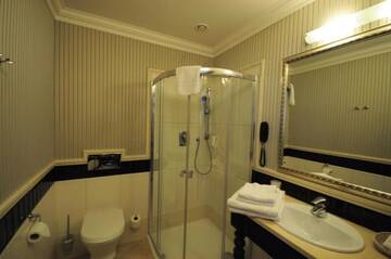Фото номера Стандартный двухместный номер с 1 кроватью Отель Hotel St. Bruno г. Гижицко 14