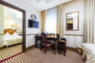 Фото номера Трехместный номер Делюкс Отель Hotel St. Bruno г. Гижицко 8